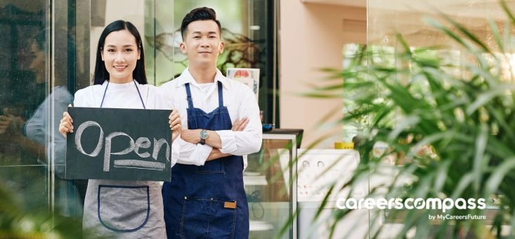 Singapore’s Food and Beverage Sector: Job Opportunities and Career Conversion Programmes to Tap on for a Successful Industry Switch